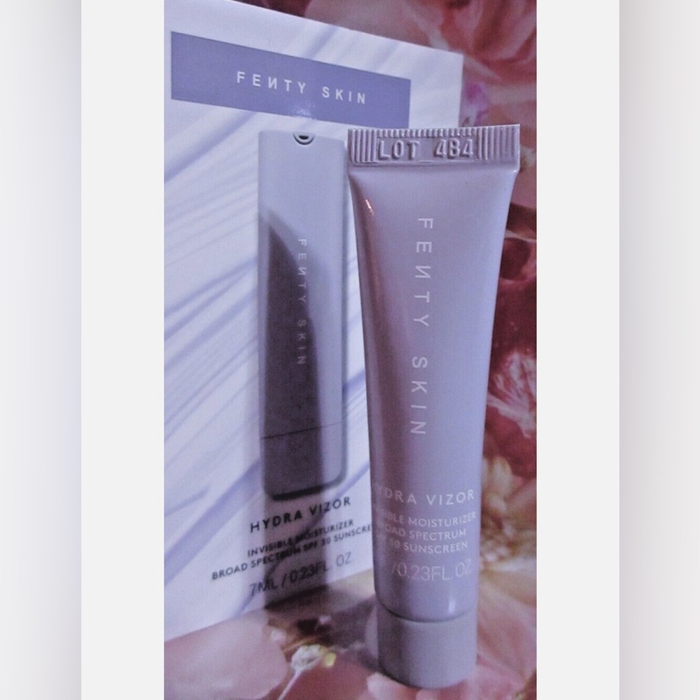 Fenty Beauty Hydra Vizor Moisturizer - Gray Tube